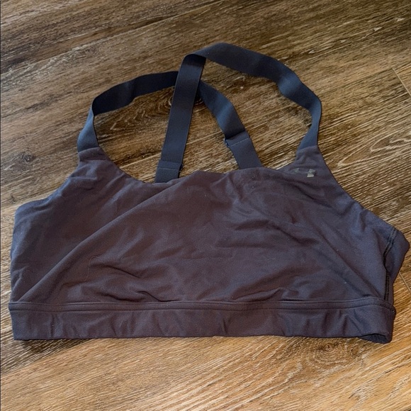 Under Armour Black Sports Bra - Picture 1 of 3